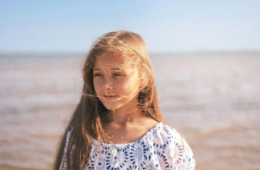 Cuidado del cabello en las distintas etapas de la vida: niños, adolescentes, adultos y tercera edad - Blog Olistic