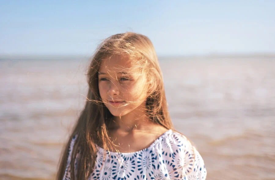 Cuidados com o cabelo nas diferentes fases da vida: crianças, adolescentes, adultos e idosos - Blog Olistic