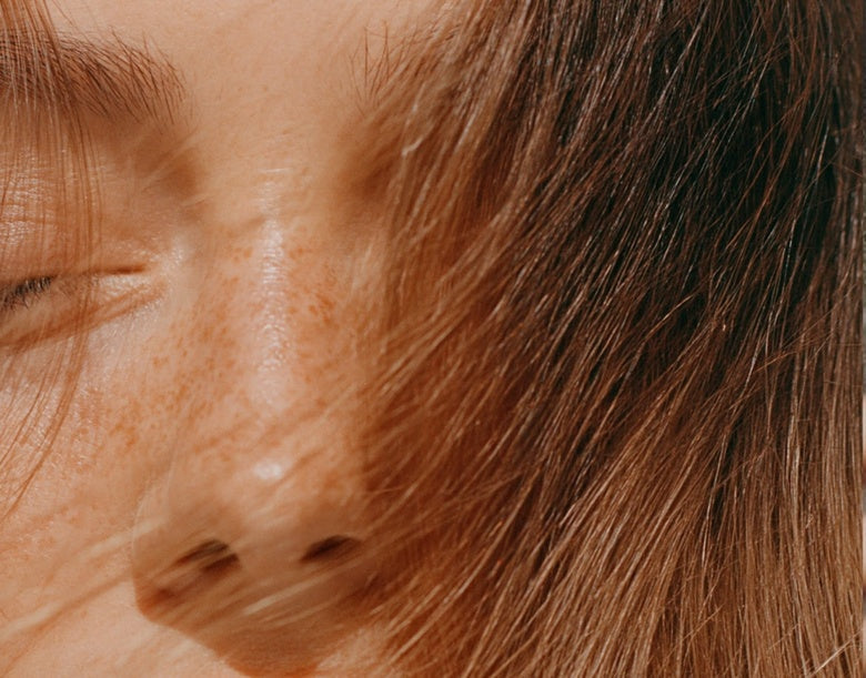 Encrespamento no cabelo: o que é e como controlá-lo de forma natural e duradoura