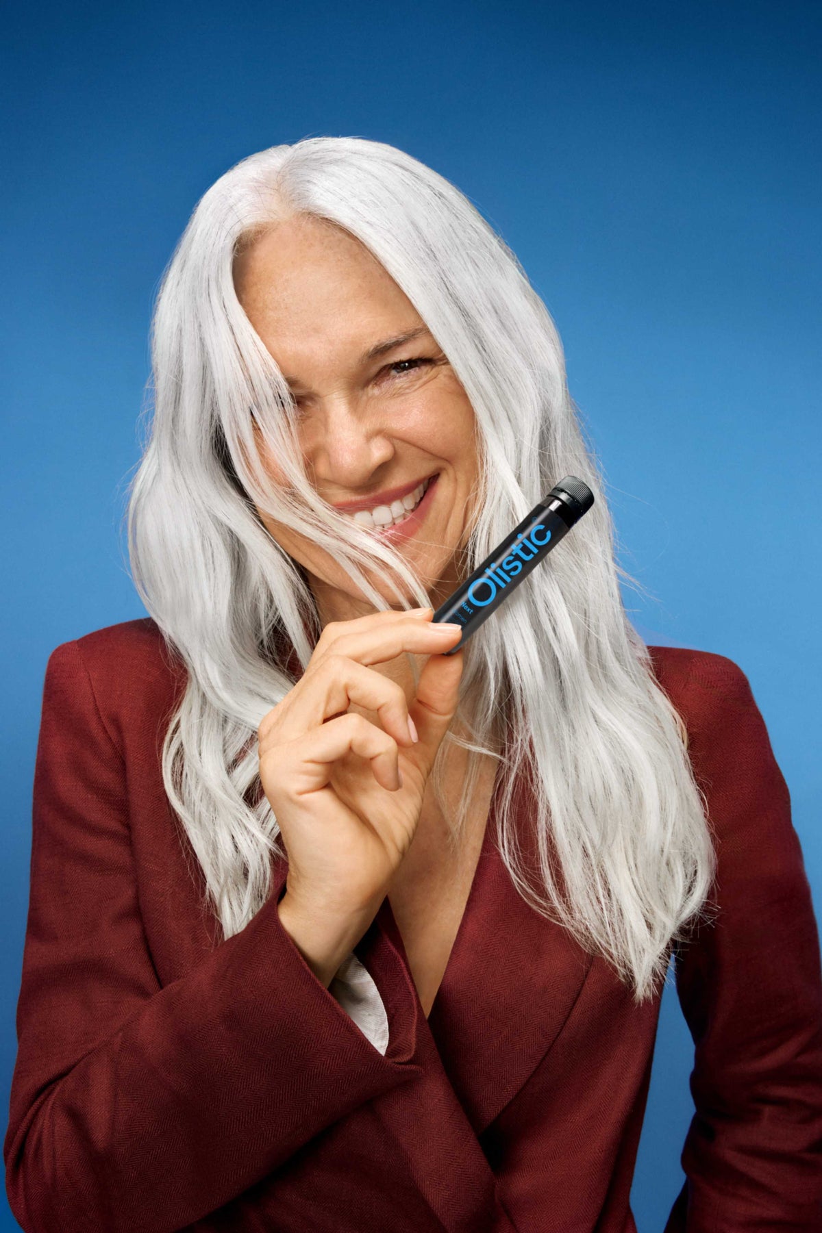 Porque aparecem cabelos brancos precocemente: causas reais e como cuidar do teu cabelo