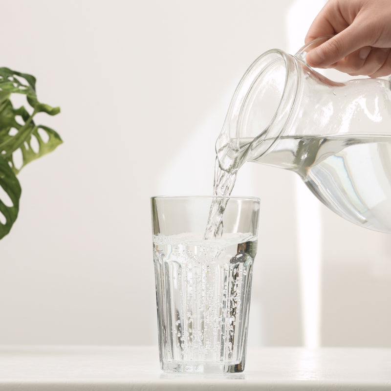 Ausreichend trinken: Wie Wasser die Gesundheit deiner Haare beeinflusst