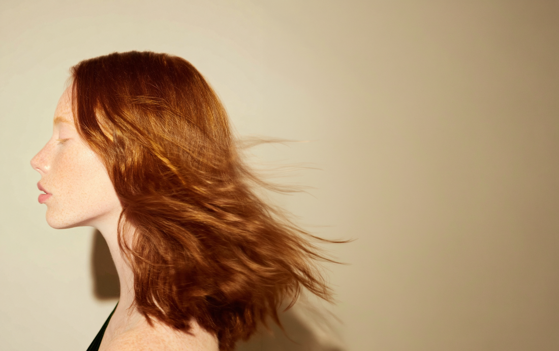 Perfume para o cabelo: a bruma capilar que desperta os teus sentidos e cuida do teu cabelo.