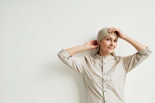 Todo sobre la caída de pelo por quimioterapia: causas, efectos y prevención